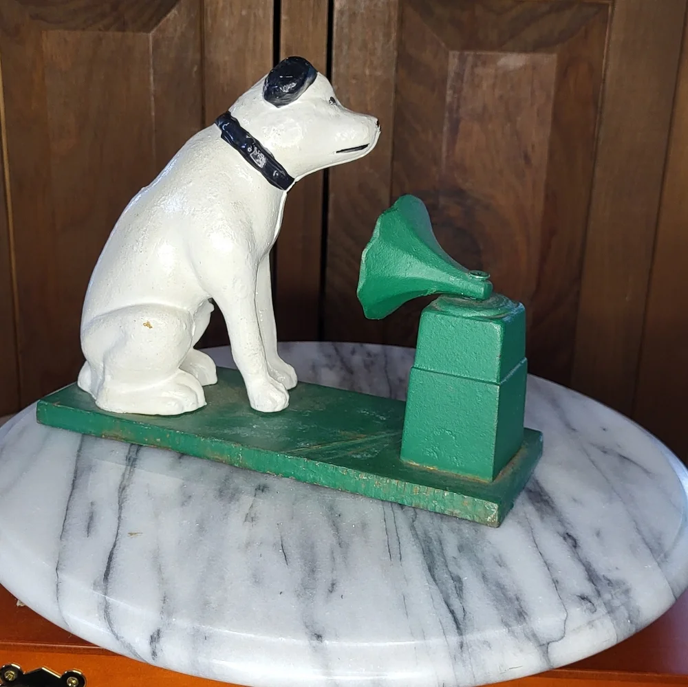 Vintage Dog Figurine with Phonograph - Picture 10 of 14